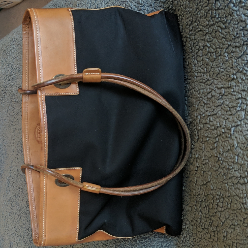 ‼️MUST GO Tod's Leather Handbag